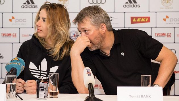 Ester Ledecká a její lyžařský trenér Tomáš Bank. Ester Ledecká a její lyžařský trenér Tomáš Bank.