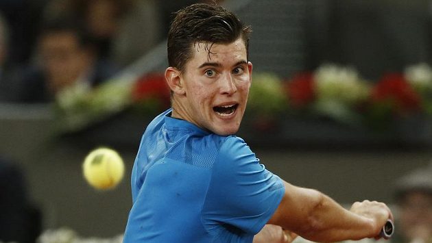 Rakušan Dominic Thiem v utkání se Stanislasem Wawrinkou. Rakušan Dominic Thiem v utkání se Stanislasem Wawrinkou.