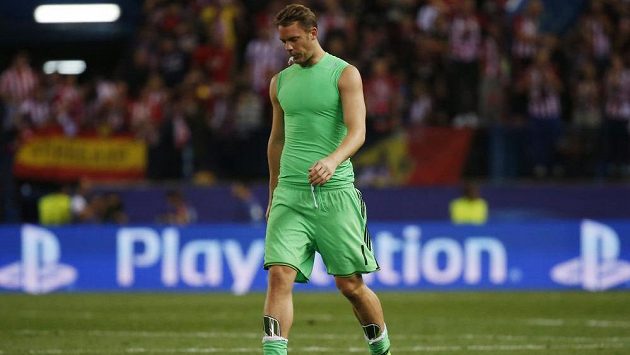 Manuel Neuer se zastal mladšího kolegy Ter Stegena. Manuel Neuer se zastal mladšího kolegy Ter Stegena.