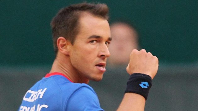 Lukáš Rosol si poprvé v kariéře zahraje semifinále an okruhu ATP. Lukáš Rosol si poprvé v kariéře zahraje semifinále an okruhu ATP.