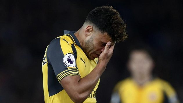 Alex Oxlade-Chamberlain v dresu Arsenalu. Alex Oxlade-Chamberlain v dresu Arsenalu.