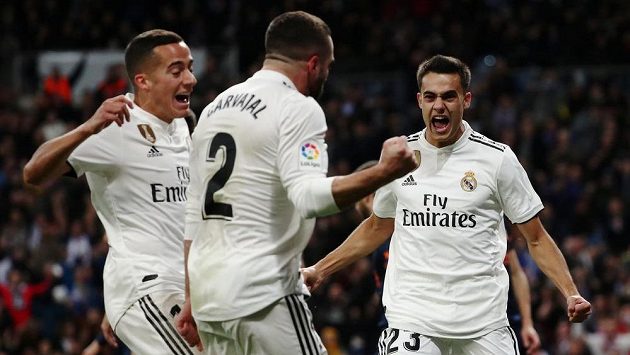 Fotbalisté Realu se radují z branky Fotbalisté Realu se radují z branky