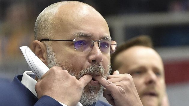 Trenér Brna Jiří Kalous. Trenér Brna Jiří Kalous.