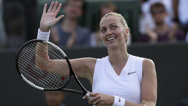 Tenistka Petra Kvitová zvládla po zranění předloktí levé ruky vstup do Wimbledonu úspěšně. Tenistka Petra Kvitová zvládla po zranění předloktí levé ruky vstup do Wimbledonu úspěšně.