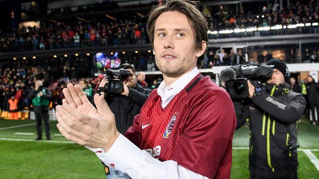 Tomáš Rosický a jeho loučení na Letné před utkáním s Libercem. Tomáš Rosický a jeho loučení na Letné před utkáním s Libercem.
