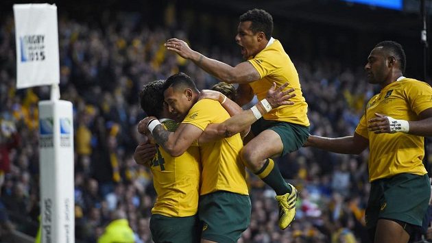 Australští ragbisté se radují z položení pětky v semifinálovém duelu MS proti Argentině. Australští ragbisté se radují z položení pětky v semifinálovém duelu MS proti Argentině.