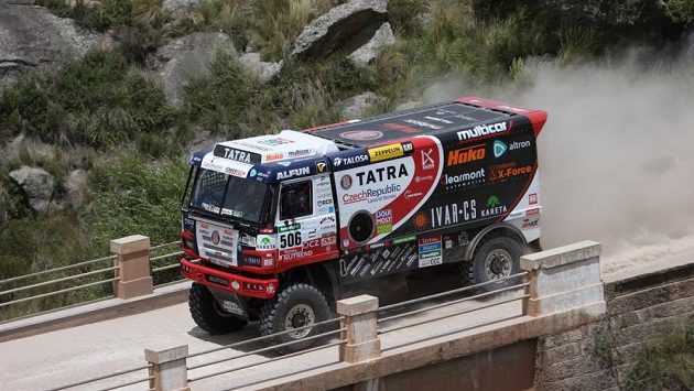Martin Kolomý s vozem Tatra na trati 2. etapy Rallye Dakar. Martin Kolomý s vozem Tatra na trati 2. etapy Rallye Dakar.