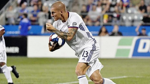 Zdeněk Ondrášek po svém prvním gólu v MLS. Zdeněk Ondrášek po svém prvním gólu v MLS.