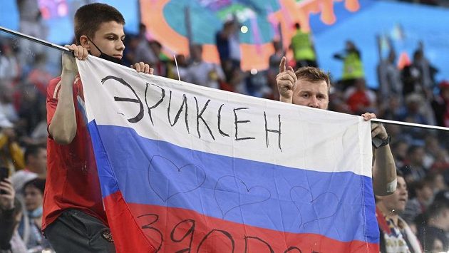 Kvůli rostoucímu počtu případů koronaviru v Moskvě uzavřeli v ruské metropoli fanouškovskou zónu k fotbalovému mistrovství Evropy. Kvůli rostoucímu počtu případů koronaviru v Moskvě uzavřeli v ruské metropoli fanouškovskou zónu k fotbalovému mistrovství Evropy.