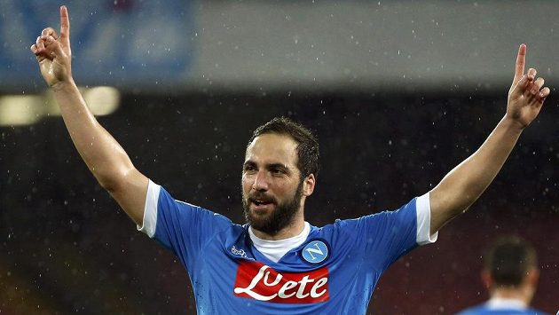 Rekordman italské Serie A Gonzalo Higuaín z Neapole. Rekordman italské Serie A Gonzalo Higuaín z Neapole.