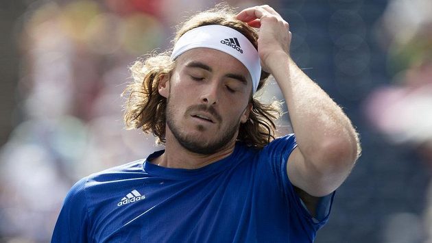 Řecký tenista Stefanos Tsitsipas zatím nemá v úmyslu nechat se očkovat proti koronaviru. Řecký tenista Stefanos Tsitsipas zatím nemá v úmyslu nechat se očkovat proti koronaviru.
