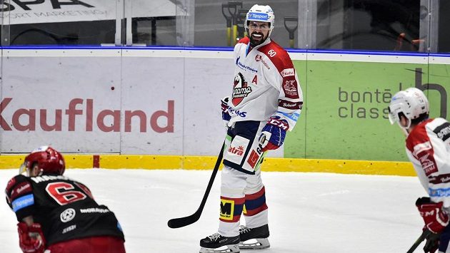 Útočník Tomáš Rolinek se znovu prohání v pardubickém dresu. Útočník Tomáš Rolinek se znovu prohání v pardubickém dresu.