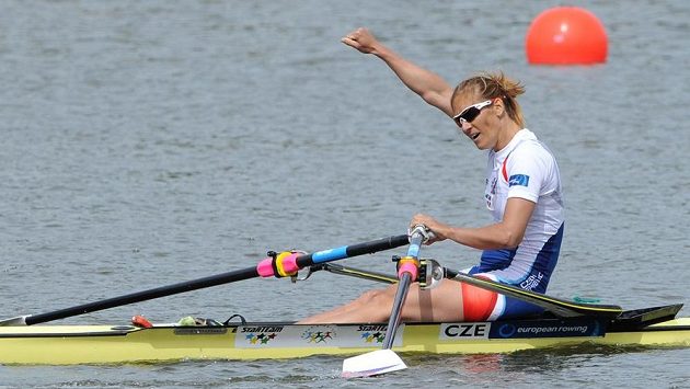 Mirka Knapková se raduje ze zlaté medaile na mistrovství Evropy v Poznani. Mirka Knapková se raduje ze zlaté medaile na mistrovství Evropy v Poznani.