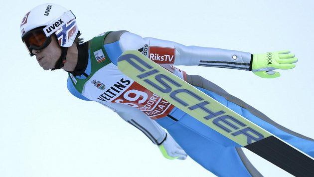 Norský skokan na lyžích Daniel-Andre Tande ovládl kvalifikaci na první závod Turné čtyř můstků v Oberstdorfu. Norský skokan na lyžích Daniel-Andre Tande ovládl kvalifikaci na první závod Turné čtyř můstků v Oberstdorfu.
