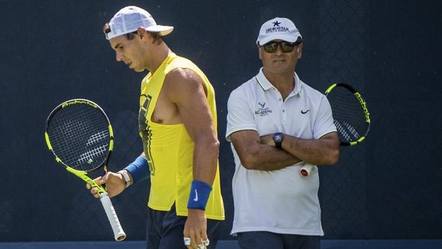Rafael Nadal a jeho strýc Toni. Rafael Nadal a jeho strýc Toni.