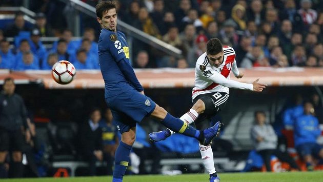 Bývalý argentinský fotbalový reprezentant Fernando Gago si ve finále Poháru osvoboditelů přetrhl Achillovu šlachu. Bývalý argentinský fotbalový reprezentant Fernando Gago si ve finále Poháru osvoboditelů přetrhl Achillovu šlachu.