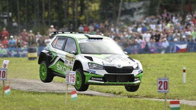 Česká posádka Jan Kopecký a Pavel Dresler s vozem Škoda Fabia R5 Evo při Barum Czech rallye Zlín. Česká posádka Jan Kopecký a Pavel Dresler s vozem Škoda Fabia R5 Evo při Barum Czech rallye Zlín.
