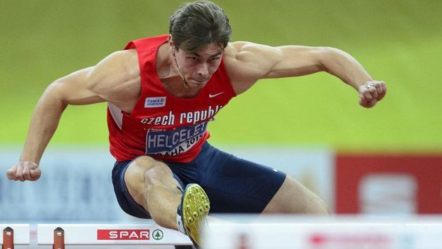 Adam Sebastian Helcelet na trati 60 m překážek. Adam Sebastian Helcelet na trati 60 m překážek.