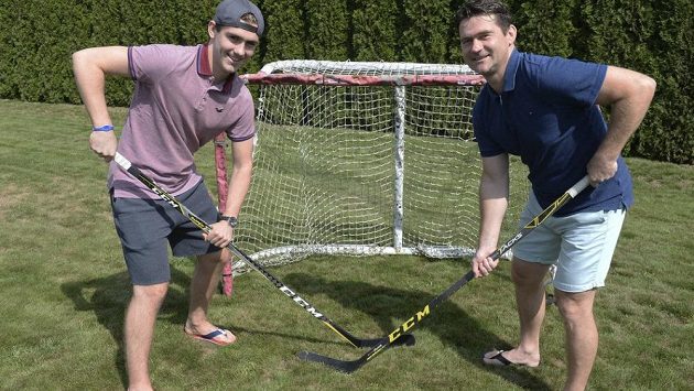 Syn s otcem. Filip Zadina a Marek Zadina. Syn s otcem. Filip Zadina a Marek Zadina.
