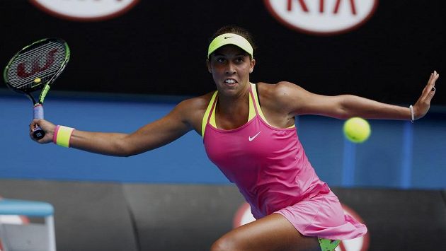 Američanka Madison Keysová v utkání s Casey Dellacquaovou z Austrálie. Američanka Madison Keysová v utkání s Casey Dellacquaovou z Austrálie.