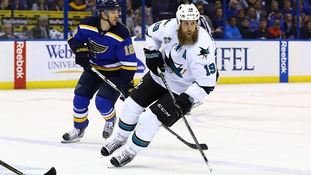 Útočník Joe Thornton (19) ze San Jose se dostal do nominace Kanady na SP. Útočník Joe Thornton (19) ze San Jose se dostal do nominace Kanady na SP.
