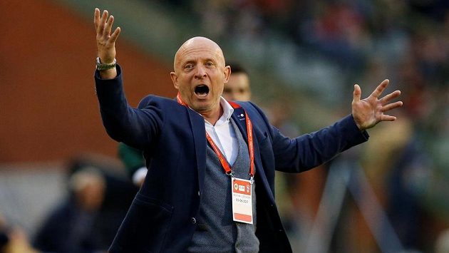 Trenér české reprezentace Karel Jarolím během utkání v Belgii. Trenér české reprezentace Karel Jarolím během utkání v Belgii.