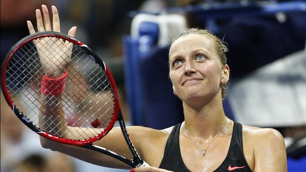 Spokojená Petra Kvitová děkuje divákům, česká jednička právě postoupila do čtvrtfinále US Open. Spokojená Petra Kvitová děkuje divákům, česká jednička právě postoupila do čtvrtfinále US Open.