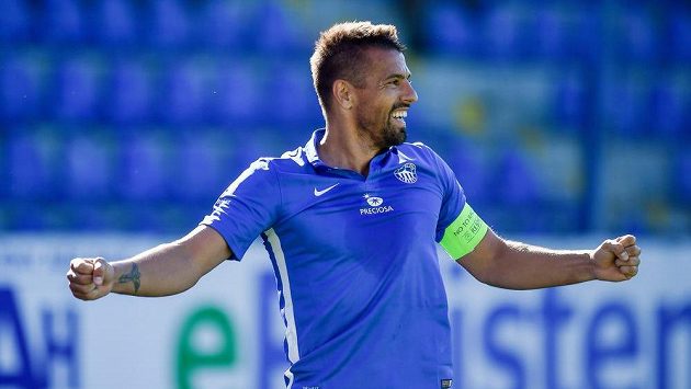 Liberecký Milan Baroš se raduje z prvního gólu proti Mladé Boleslavi. Liberecký Milan Baroš se raduje z prvního gólu proti Mladé Boleslavi.