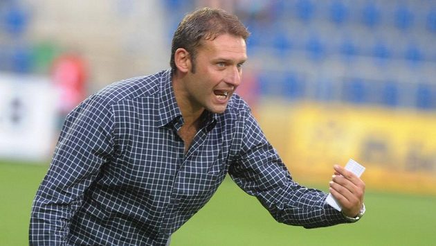 Trenér fotbalistů Slovácka Svatopluk Habanec. Trenér fotbalistů Slovácka Svatopluk Habanec.