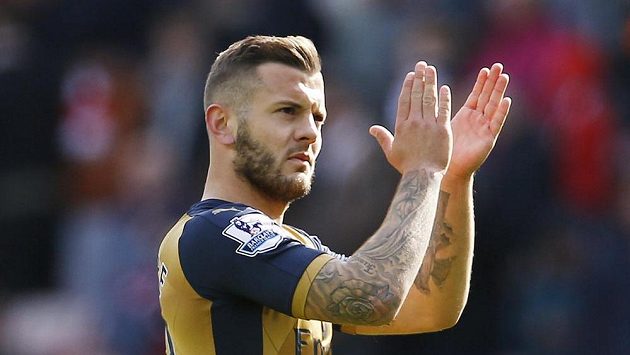 Jack Wilshere při svém comebacku do sestavy Arsenalu. Jack Wilshere při svém comebacku do sestavy Arsenalu.