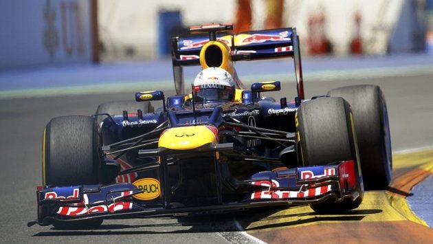 Sebastian Vettel na trati ve Valencii. Sebastian Vettel na trati ve Valencii.