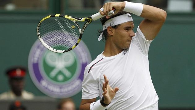 Rafael Nadal během tenisového Wimbledonu Rafael Nadal během tenisového Wimbledonu