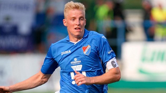 Obránce Michal Frydrych přestoupil z Baníku Ostrava do Slavie. Obránce Michal Frydrych přestoupil z Baníku Ostrava do Slavie.
