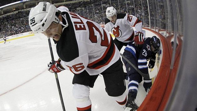 Patrik Eliáš (vpředu) se vrátí do sestavy Devils proti Vancouveru. Patrik Eliáš (vpředu) se vrátí do sestavy Devils proti Vancouveru.