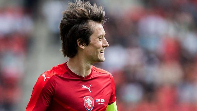 Záložník Tomáš Rosický během přípravného utkání s Jižní Koreou. Záložník Tomáš Rosický během přípravného utkání s Jižní Koreou.