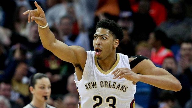 Basketbalista new Orleans Anthony Davis v utkání proti Atlantě. Basketbalista new Orleans Anthony Davis v utkání proti Atlantě.
