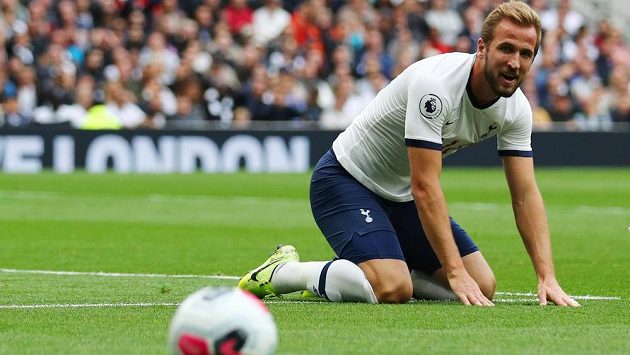 V nominaci anglické fotbalové reprezentace pro nadcházející kvalifikační zápas v Praze nechybí ani hvězdný kanonýr Tottenhamu Harry Kane. V nominaci anglické fotbalové reprezentace pro nadcházející kvalifikační zápas v Praze nechybí ani hvězdný kanonýr Tottenhamu Harry Kane.