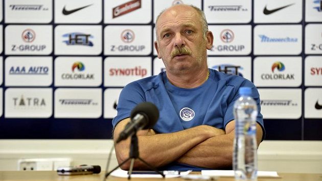 Trenér fotbalistů klubu 1. FC Slovácko Stanislav Levý na tiskové konferenci před začátkem sezóny. Trenér fotbalistů klubu 1. FC Slovácko Stanislav Levý na tiskové konferenci před začátkem sezóny.