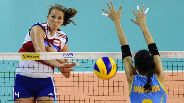Zleva Aneta Havlíčková z ČR a Sana Anarkulovová z Kazachstánu. Zleva Aneta Havlíčková z ČR a Sana Anarkulovová z Kazachstánu.