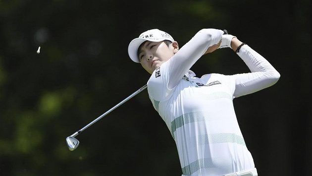 Korejská golfistka Pak Song-hjon vyhrála turnaj LPGA Arkansas Championship v Rogersu. Korejská golfistka Pak Song-hjon vyhrála turnaj LPGA Arkansas Championship v Rogersu.