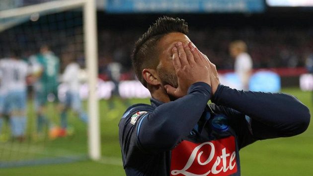 Smutný fotbalista Neapole Lorenzo Insigne. Smutný fotbalista Neapole Lorenzo Insigne.