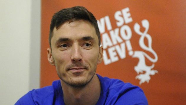 Český basketbalista Jiří Welsch se rozloučil s reprezentací. Český basketbalista Jiří Welsch se rozloučil s reprezentací.
