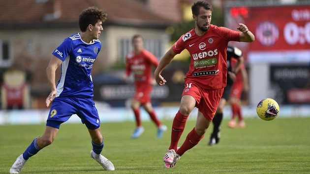 Zleva Vojtěch Křišťál z Jihlavy a Adam Fousek z Brna. Zleva Vojtěch Křišťál z Jihlavy a Adam Fousek z Brna.