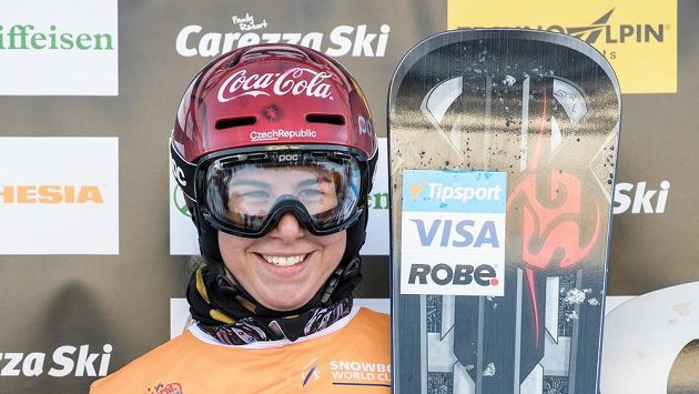 Snowboardistka Ester Ledecká je jednou z největších medailových nadějí Česka před olympiádou v Pchjongčchangu Snowboardistka Ester Ledecká je jednou z největších medailových nadějí Česka před olympiádou v Pchjongčchangu