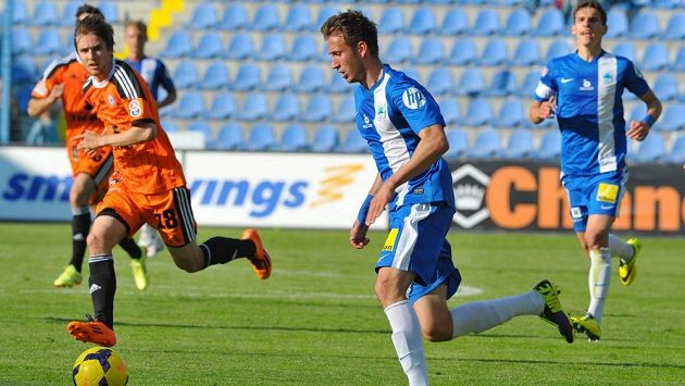 Liberecký Denis Frimmel při svém prvoligovém debutu proti Olomouci. Liberecký Denis Frimmel při svém prvoligovém debutu proti Olomouci.