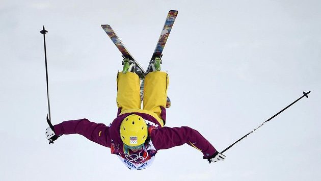 Nikola Sudová při druhé kvalifikaci boulařek na olympiádě v Soči. Nikola Sudová při druhé kvalifikaci boulařek na olympiádě v Soči.