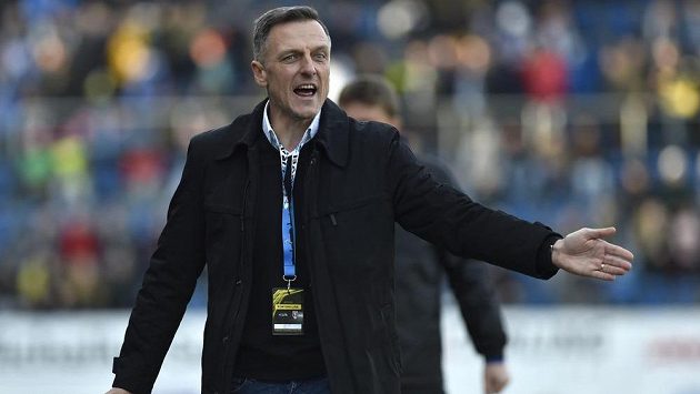 Trenér Ostravy Luboš Kozel. Trenér Ostravy Luboš Kozel.