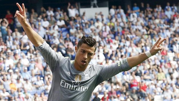 Cristiano Ronaldo z Realu Madrid si nebývale zastřílel, Espaňolu dal v ligovém zápase pět gólů. Cristiano Ronaldo z Realu Madrid si nebývale zastřílel, Espaňolu dal v ligovém zápase pět gólů.