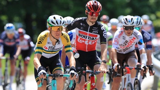 Australský cyklista Cameron Meyer (vlevo), který bojuje se soupeři na silnici i na dráze, se vzdal účasti na blížících se olympijských hrách v Tokiu. Australský cyklista Cameron Meyer (vlevo), který bojuje se soupeři na silnici i na dráze, se vzdal účasti na blížících se olympijských hrách v Tokiu.