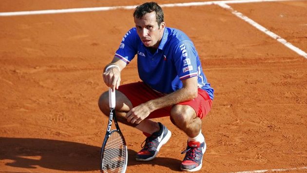 Radka Štěpánka přepadly v sobotní čtyřhře potíže se zády a bylo po nadějích. Radka Štěpánka přepadly v sobotní čtyřhře potíže se zády a bylo po nadějích.